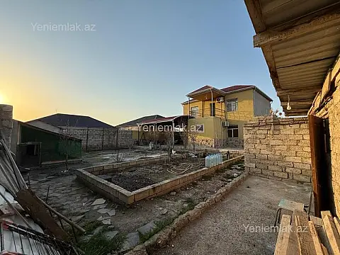 Satılır 4 otaqlı həyət evi 170 m²