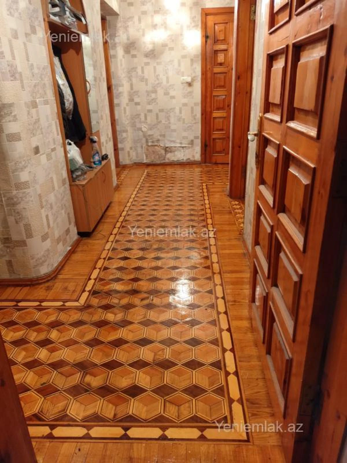 Satılır 4 otaqlı köhnə tikili 90 m²