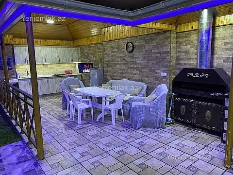 Satılır 5 otaqlı həyət evi 200 m²