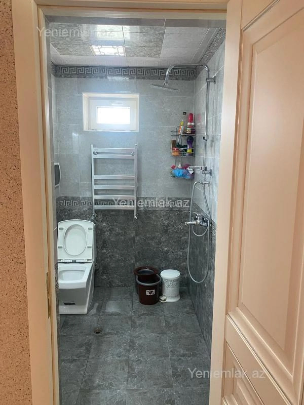 Satılır 5 otaqlı həyət evi 200 m²