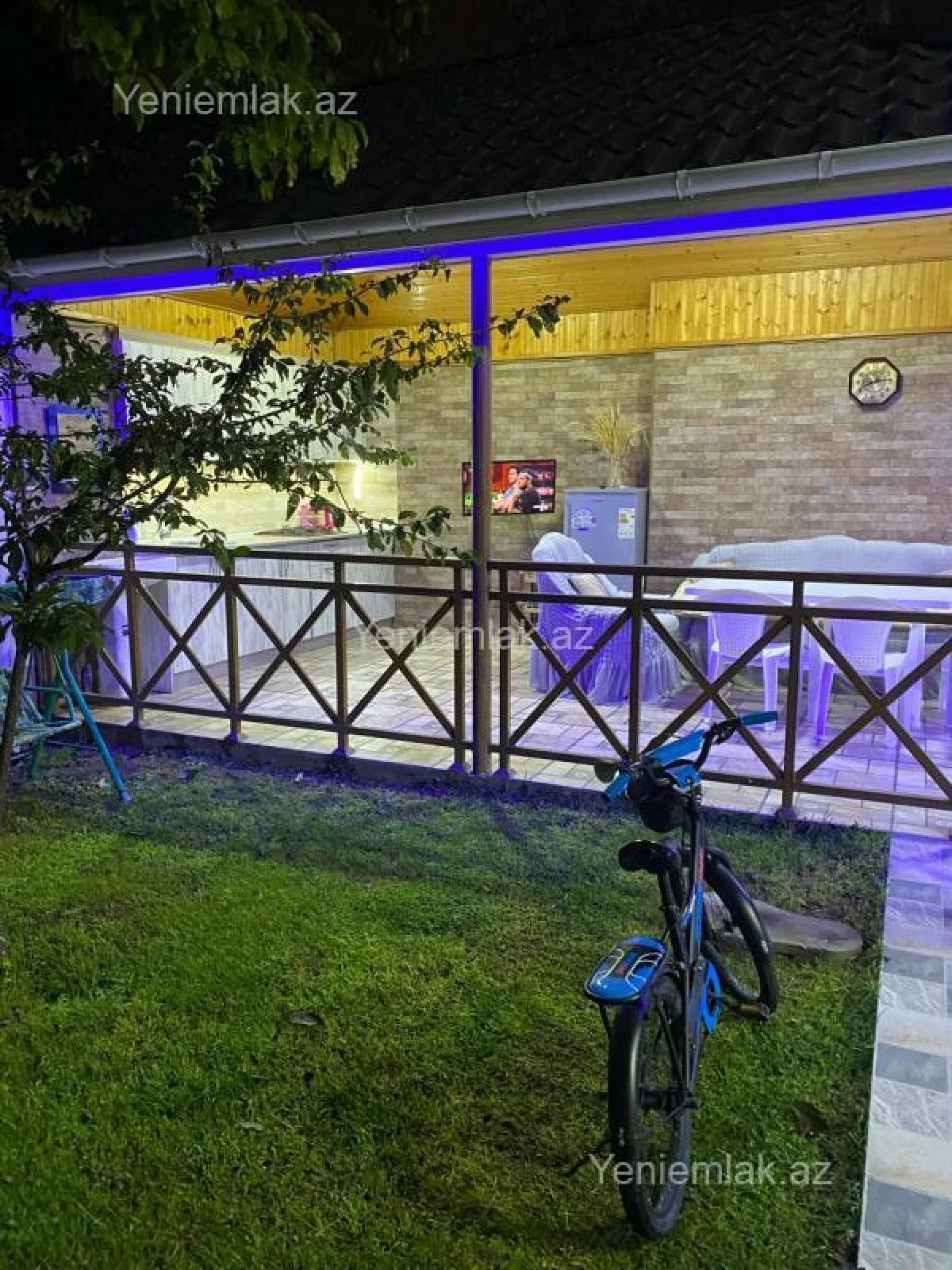 Satılır 5 otaqlı həyət evi 200 m²