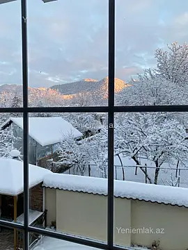 Satılır 5 otaqlı həyət evi 200 m²