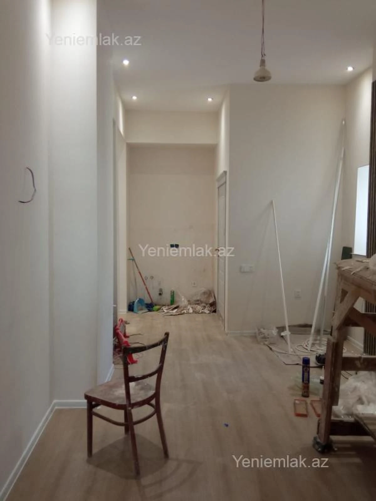 Satılır 2 otaqlı köhnə tikili 40 m²