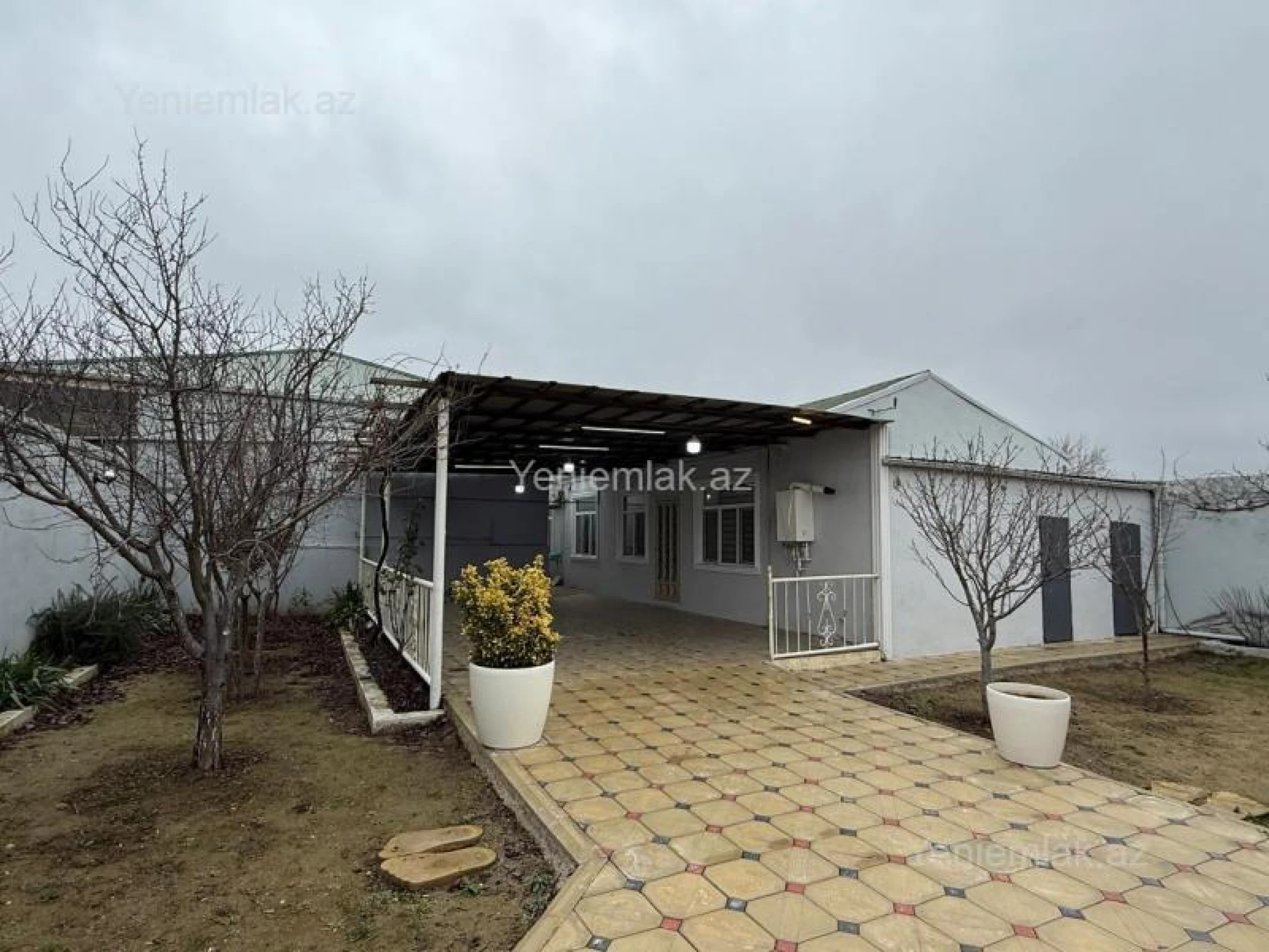 Satılır 3 otaqlı həyət evi 100 m²