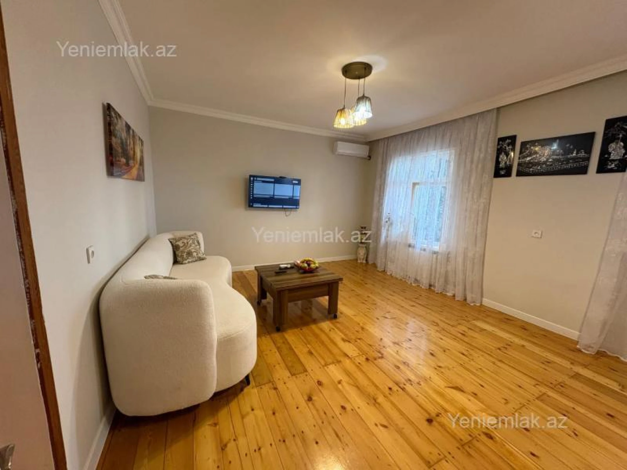 Satılır 4 otaqlı köhnə tikili 125 m²