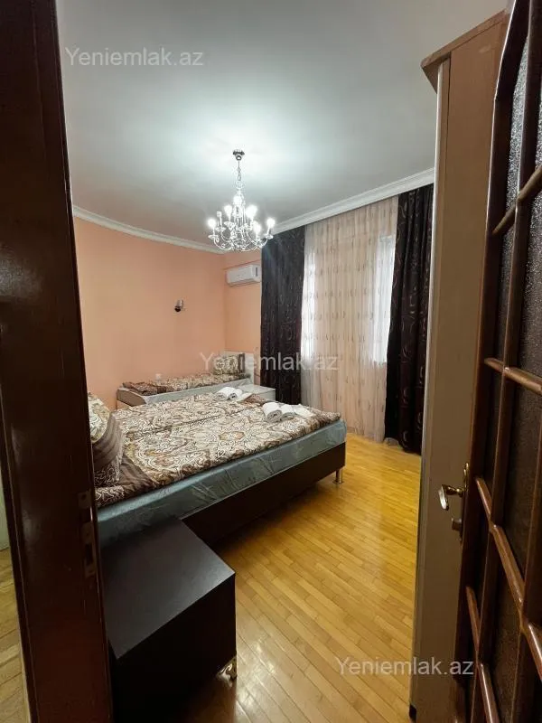 Satılır 4 otaqlı yeni tikili 170 m²