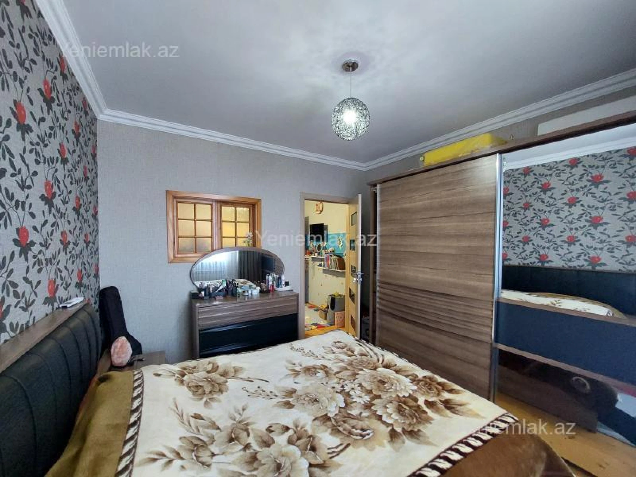 Satılır 3 otaqlı yeni tikili 82 m²