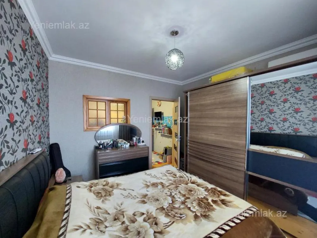 Satılır 3 otaqlı yeni tikili 82 m²