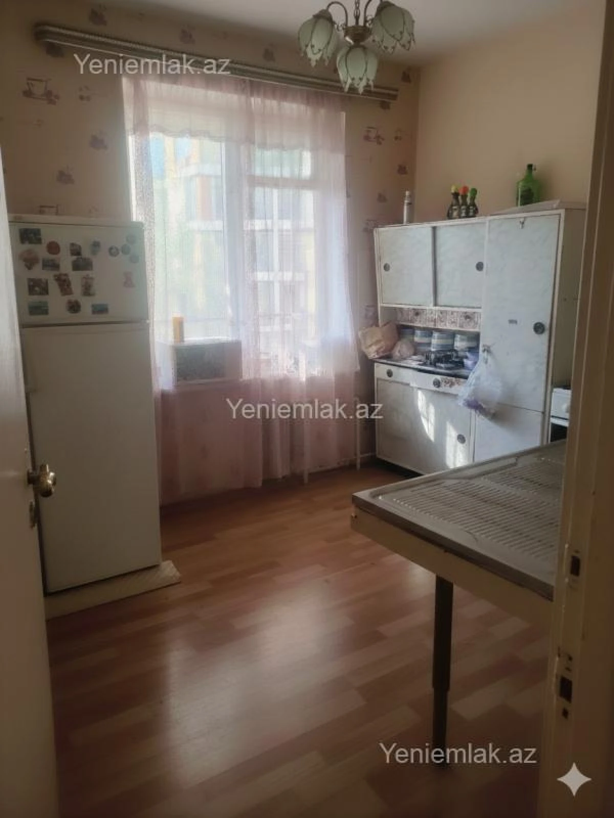Satılır 2 otaqlı köhnə tikili 68 m²