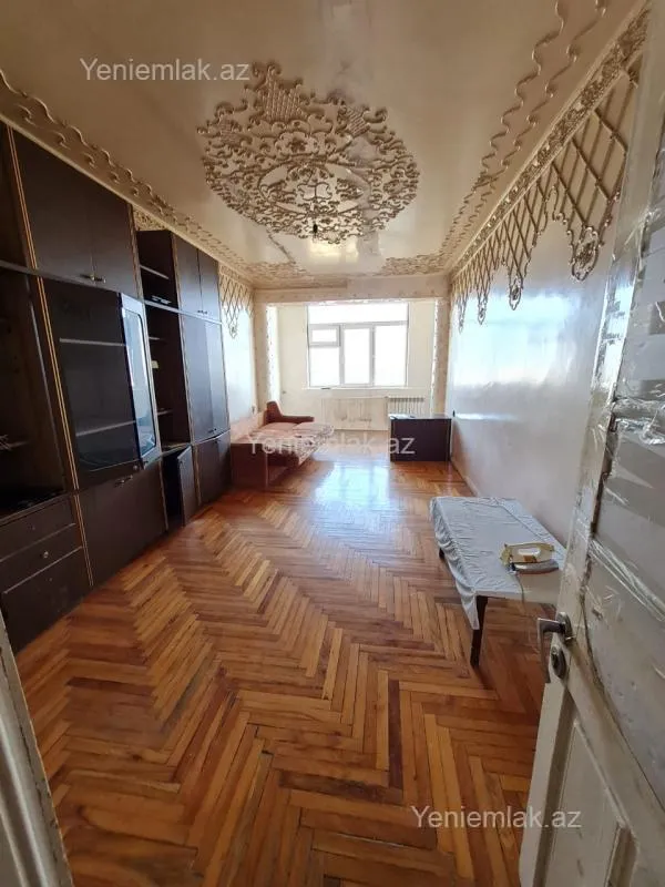 Satılır 2 otaqlı köhnə tikili 60 m²