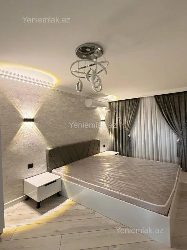 Satılır 3 otaqlı köhnə tikili 75 m²