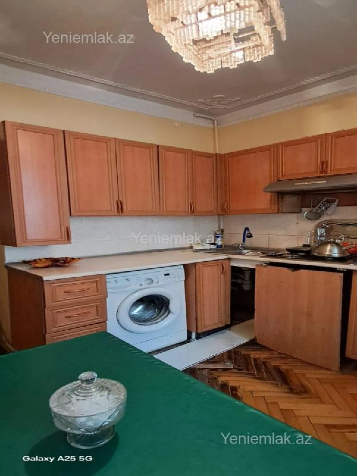 Satılır 3 otaqlı köhnə tikili 80 m²