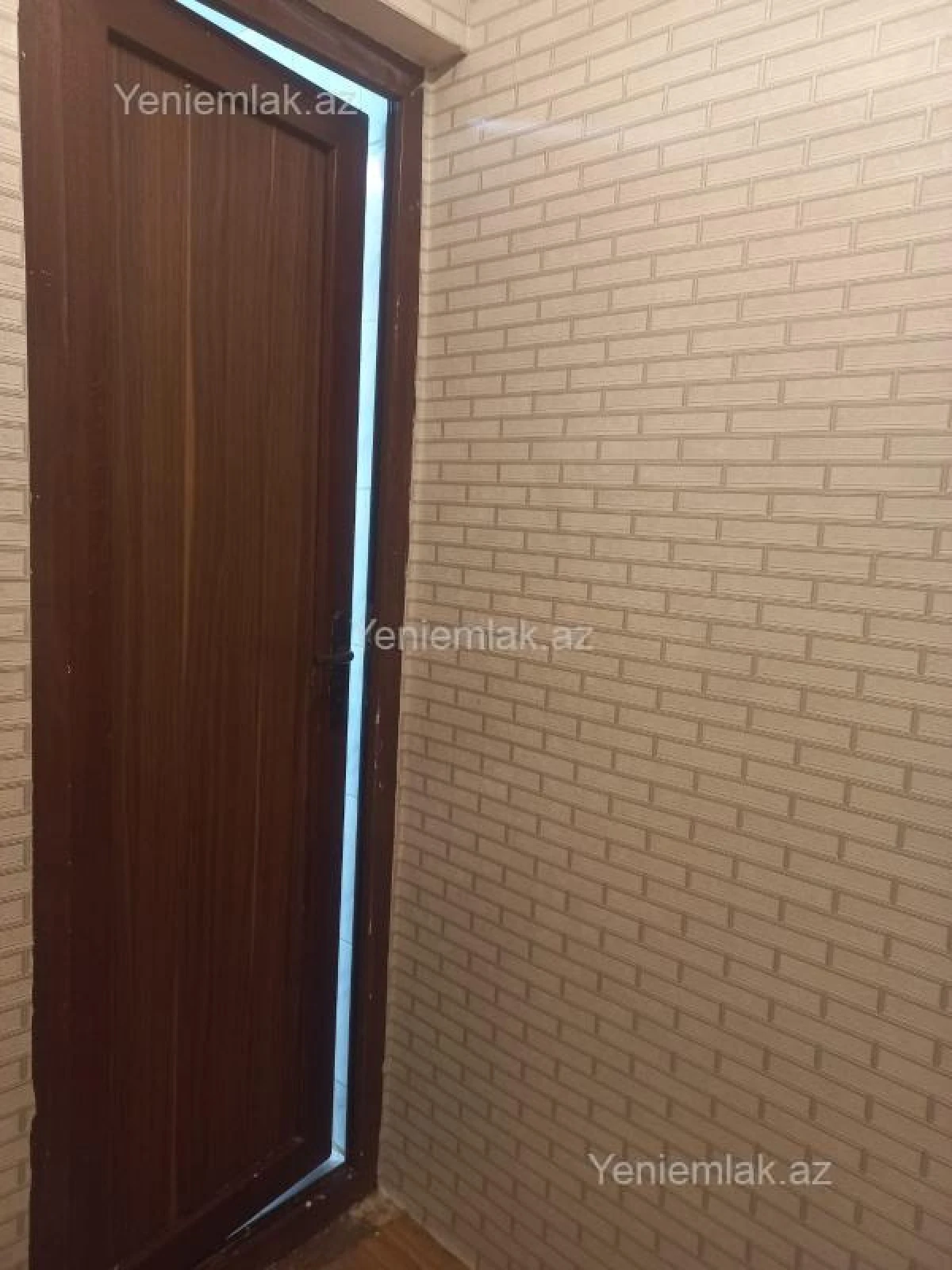 Satılır 1 otaqlı köhnə tikili 40 m²
