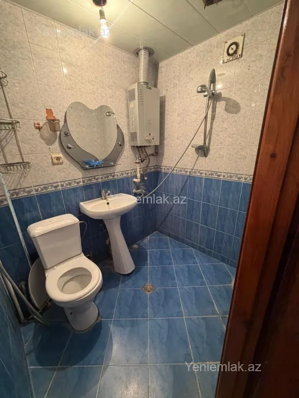 Satılır 2 otaqlı köhnə tikili 40 m²