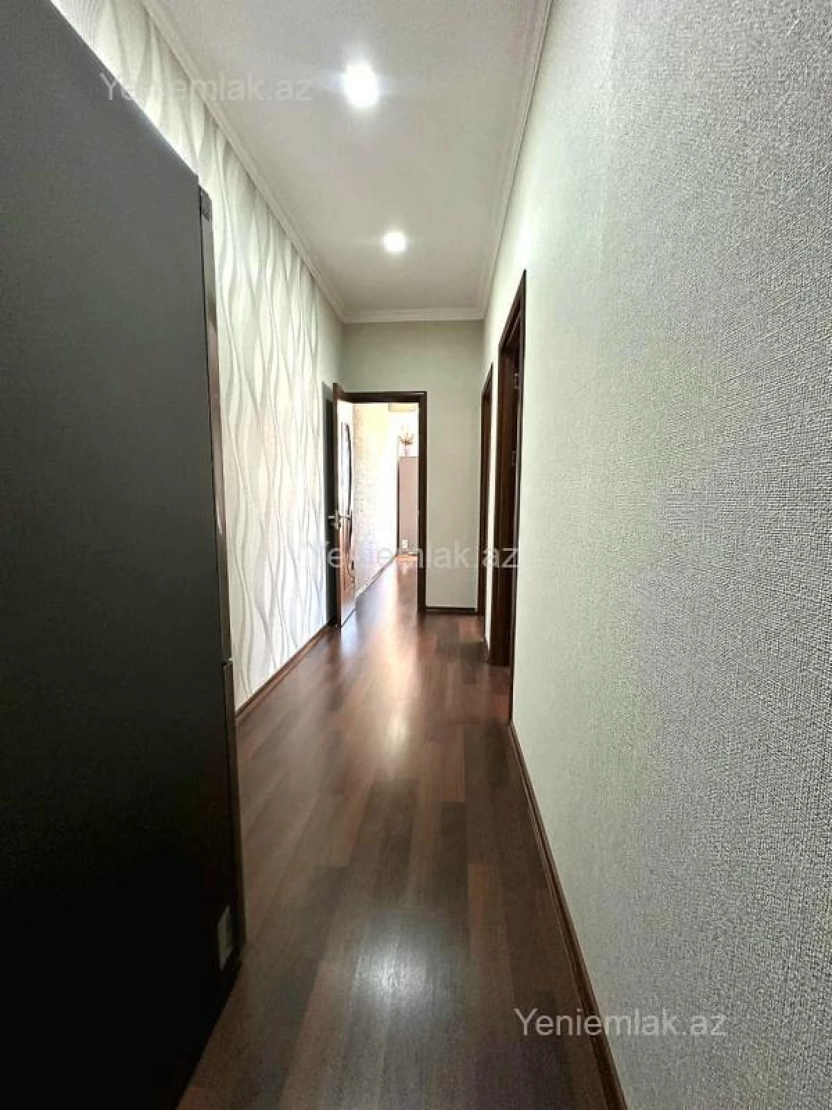Satılır 2 otaqlı yeni tikili 70 m²