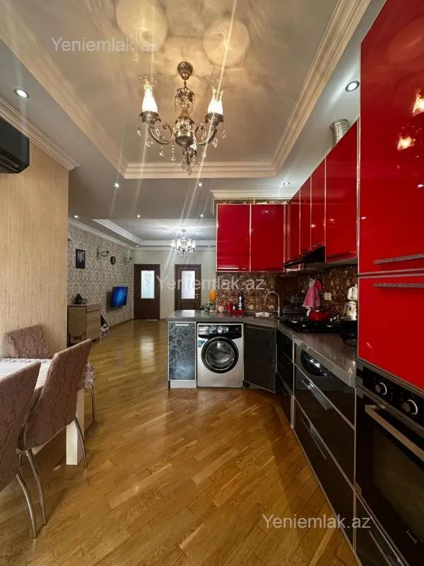 Satılır 4 otaqlı yeni tikili 90 m²