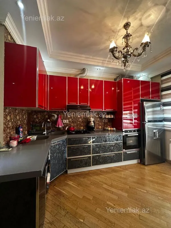 Satılır 4 otaqlı yeni tikili 90 m²