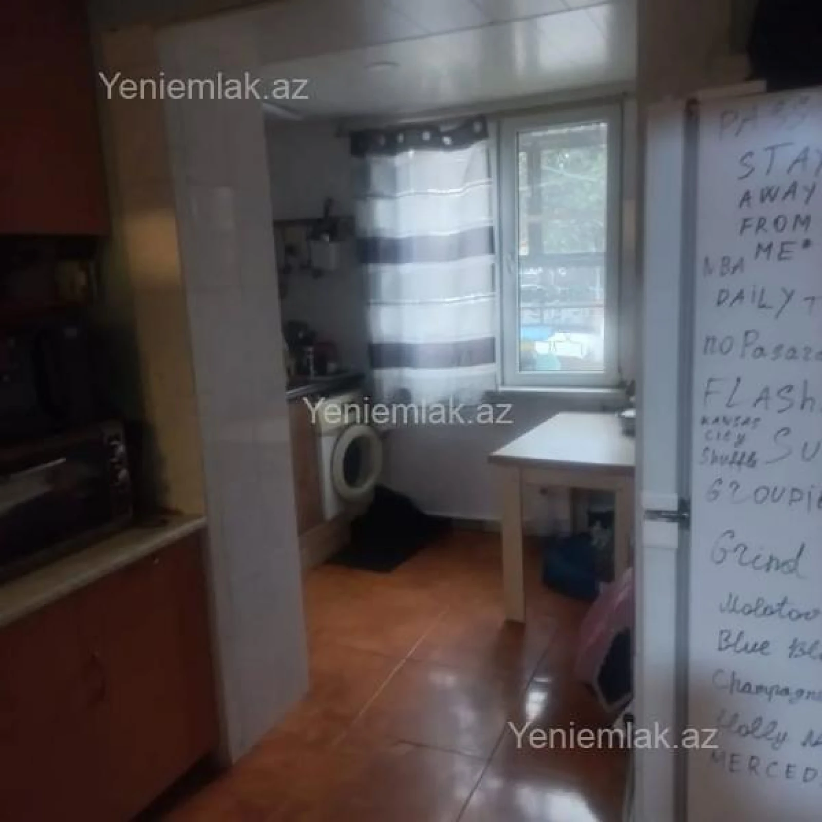 Satılır 3 otaqlı köhnə tikili 85 m²