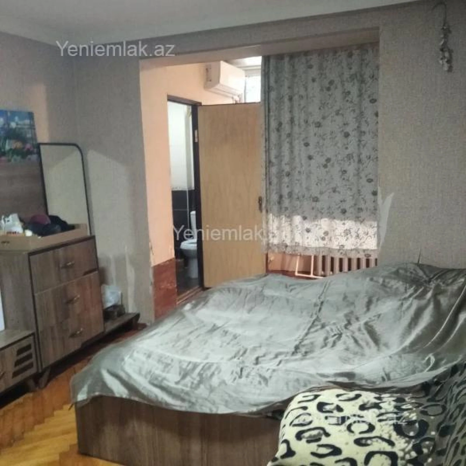 Satılır 3 otaqlı köhnə tikili 85 m²
