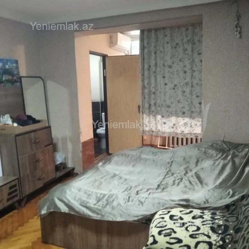 Satılır 3 otaqlı köhnə tikili 85 m²