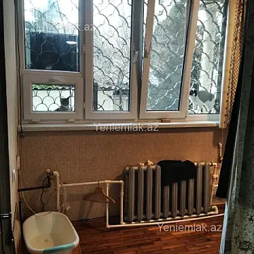 Satılır 3 otaqlı köhnə tikili 85 m²