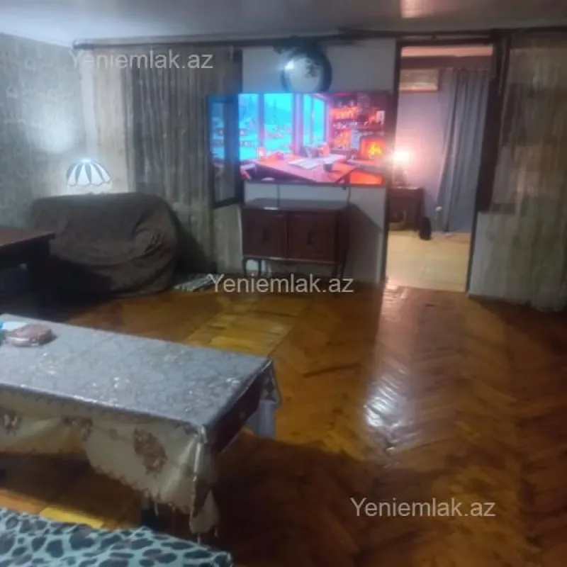 Satılır 3 otaqlı köhnə tikili 85 m²