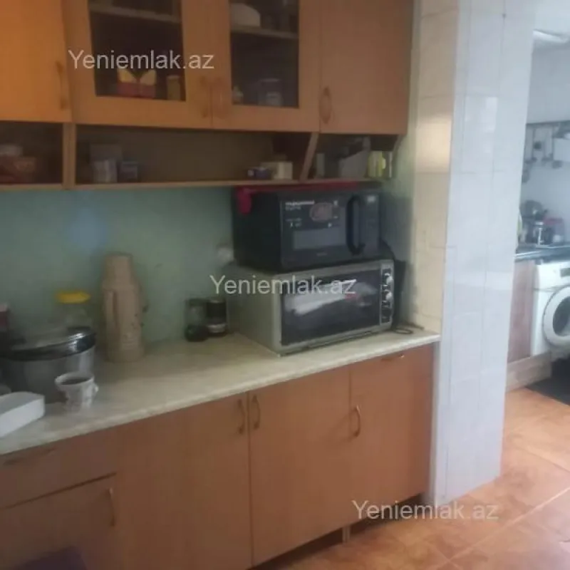 Satılır 3 otaqlı köhnə tikili 85 m²