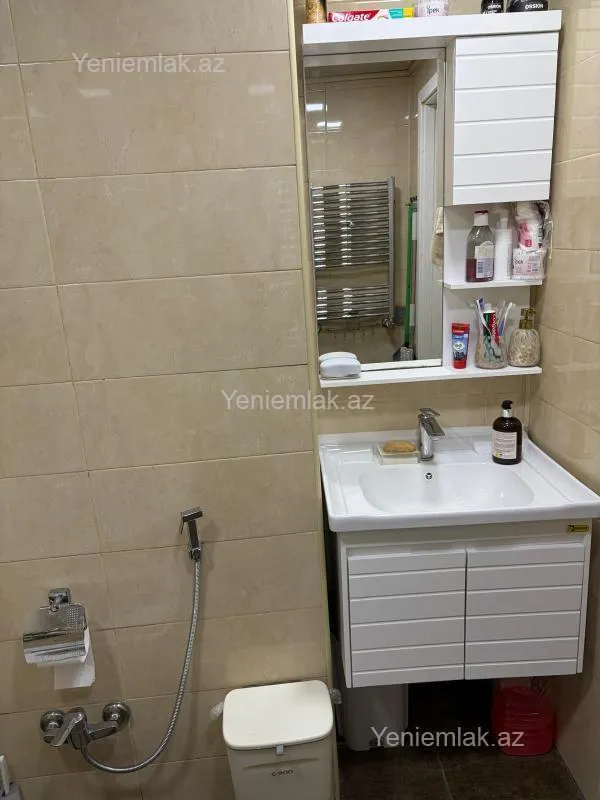 Satılır 3 otaqlı yeni tikili 60 m²