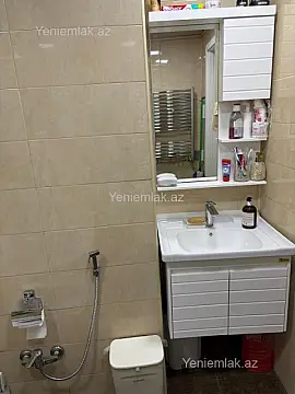 Satılır 3 otaqlı yeni tikili 60 m²