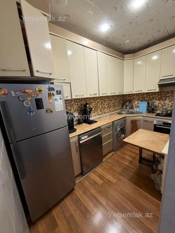 Satılır 3 otaqlı yeni tikili 86 m²