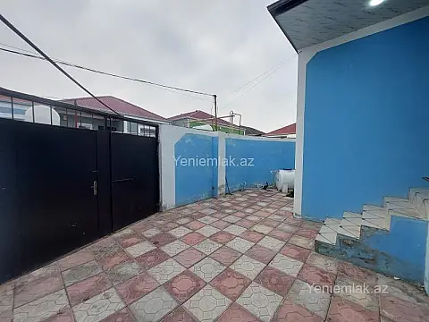Satılır 3 otaqlı həyət evi 100 m²