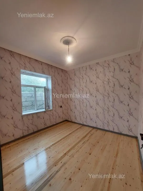 Satılır 3 otaqlı həyət evi 100 m²