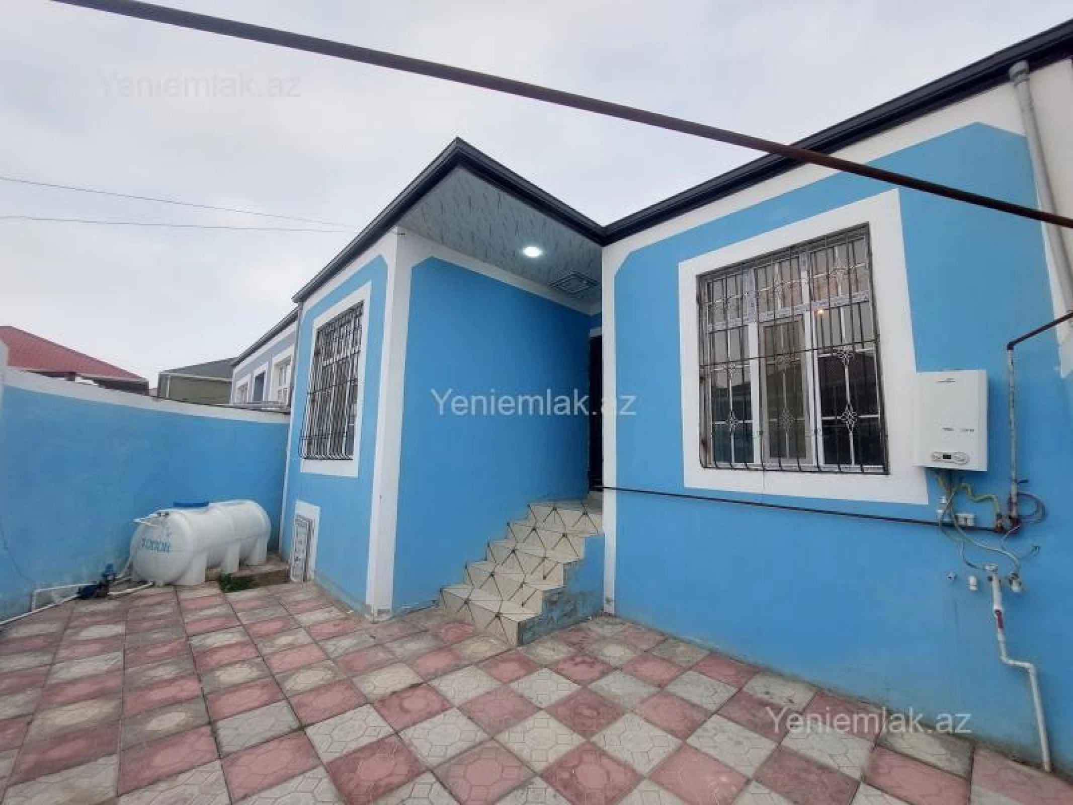 Satılır 3 otaqlı həyət evi 100 m²