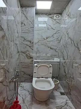 Satılır 2 otaqlı köhnə tikili 57 m²