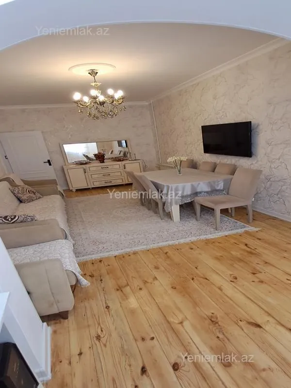 Satılır 2 otaqlı köhnə tikili 57 m²