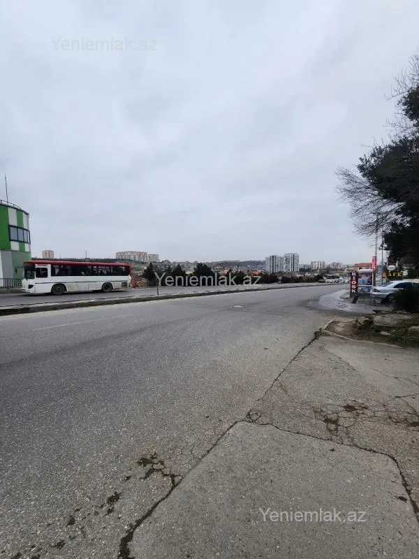 Satılır 4 otaqlı obyekt 100 m²