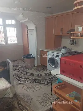 Satılır 3 otaqlı köhnə tikili 80 m²