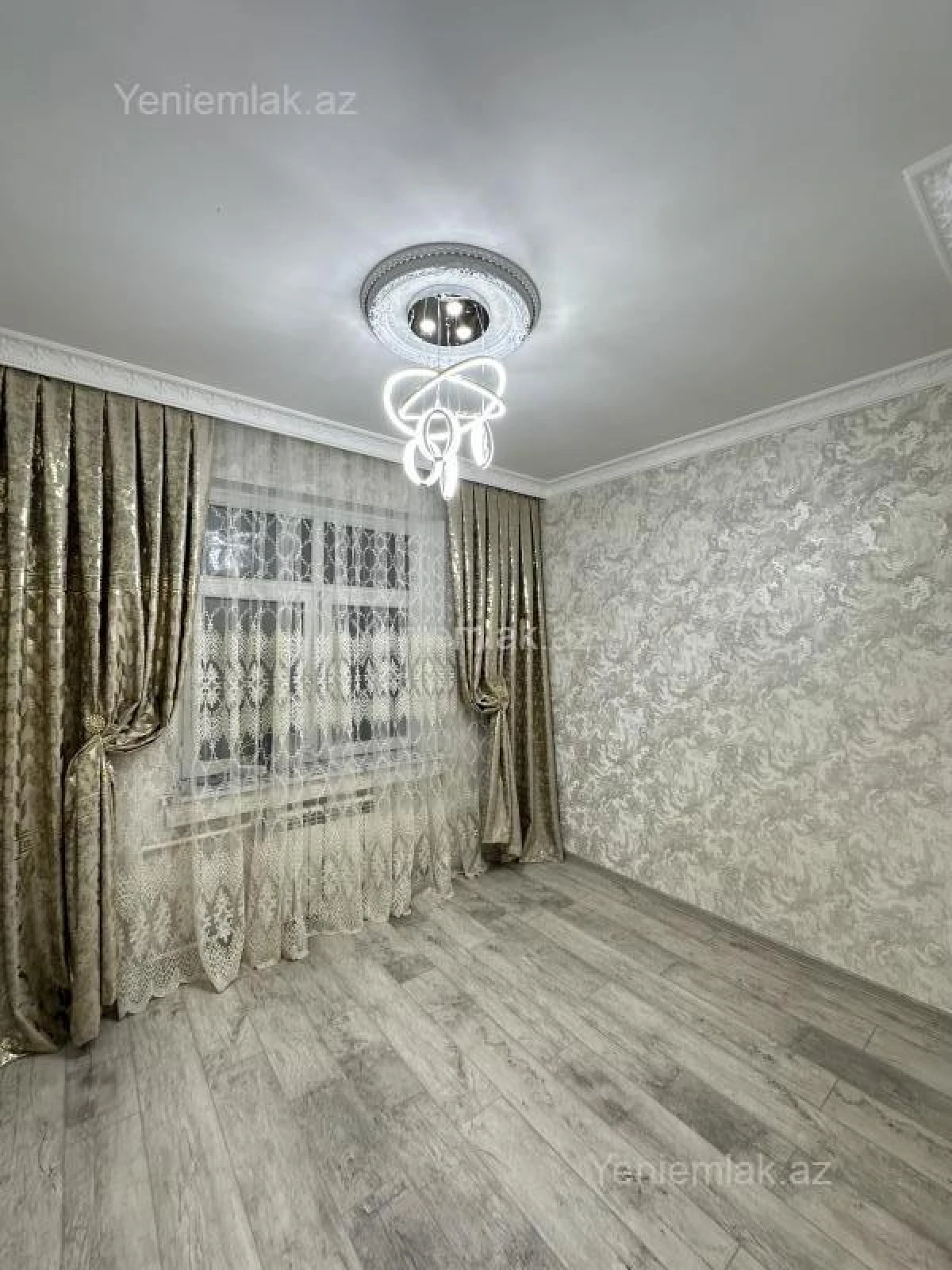 Satılır 3 otaqlı köhnə tikili 60 m²