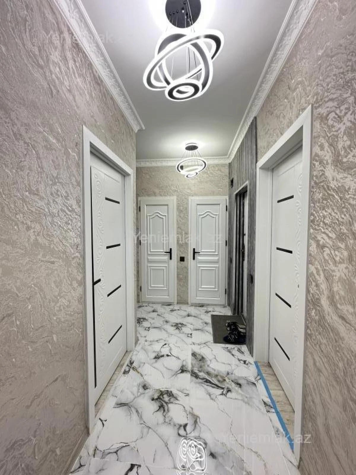 Satılır 3 otaqlı köhnə tikili 60 m²