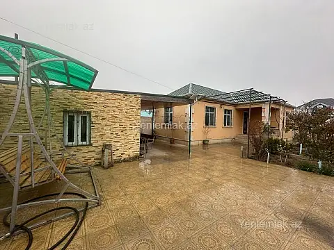 Satılır 5 otaqlı həyət evi 120 m²