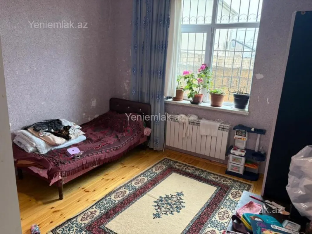 Satılır 5 otaqlı həyət evi 120 m²