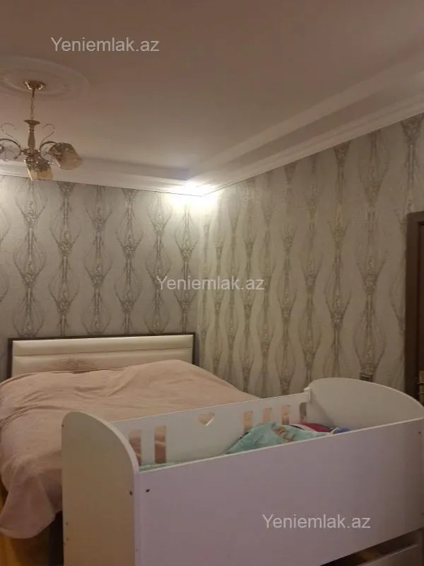 Satılır 3 otaqlı yeni tikili 105 m²