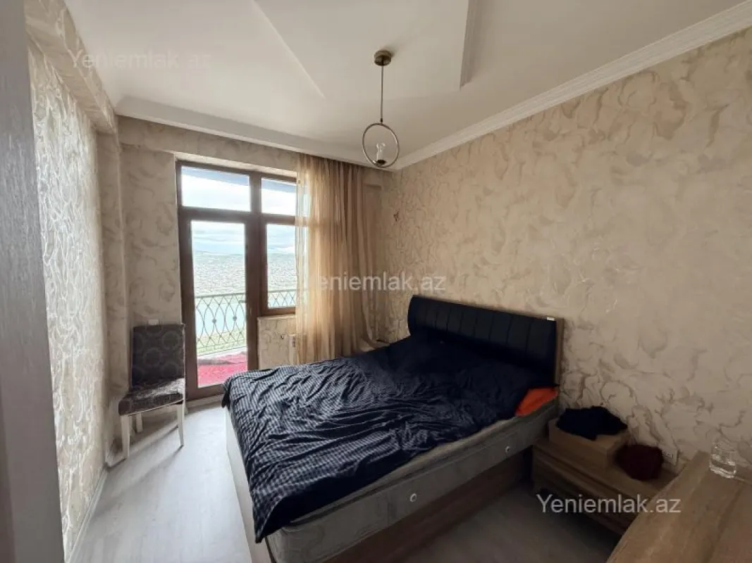 Satılır 3 otaqlı yeni tikili 127.5 m²