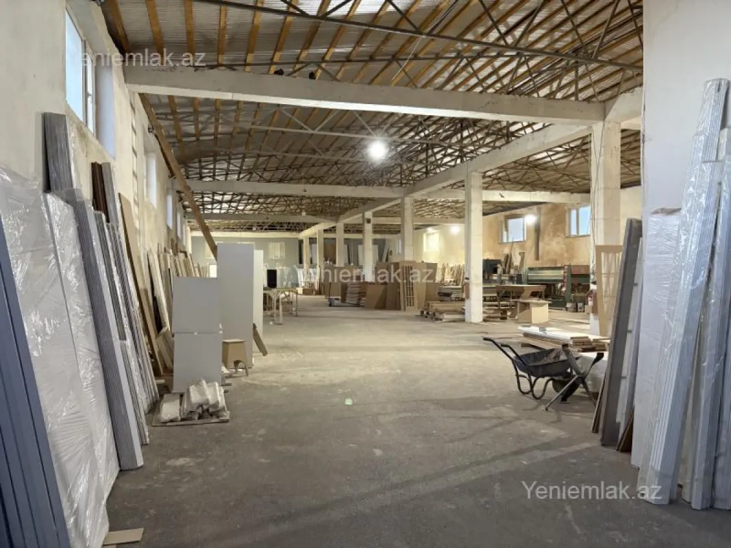 Satılır 16 otaqlı obyekt 1325 m²