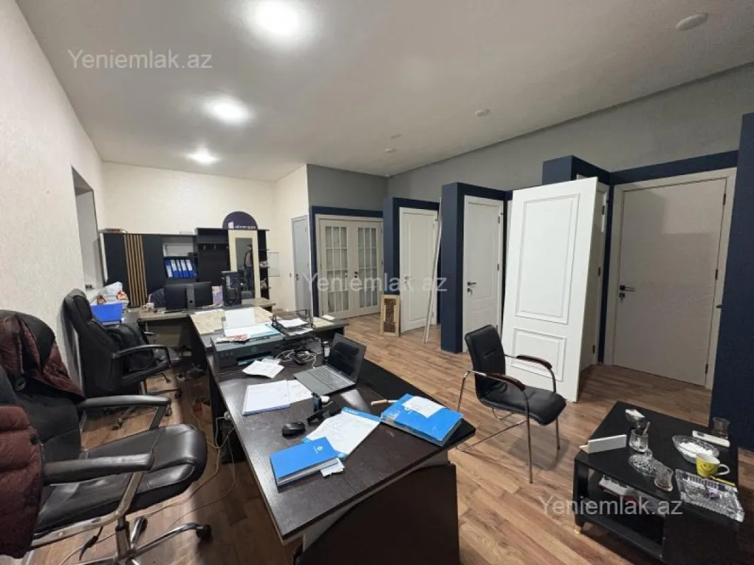 Satılır 16 otaqlı obyekt 1325 m²