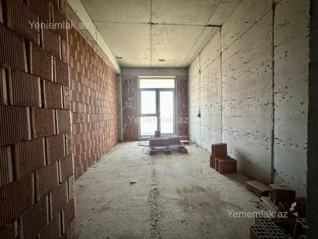 Satılır 3 otaqlı yeni tikili 125 m²