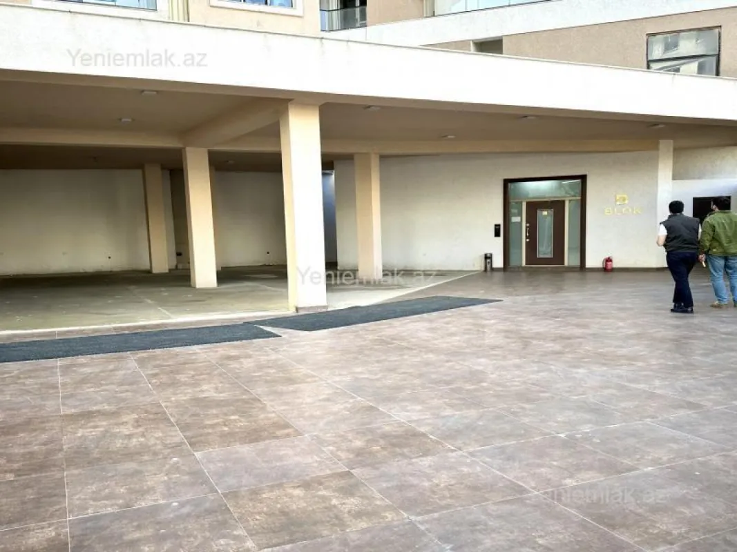 Satılır 3 otaqlı yeni tikili 125 m²