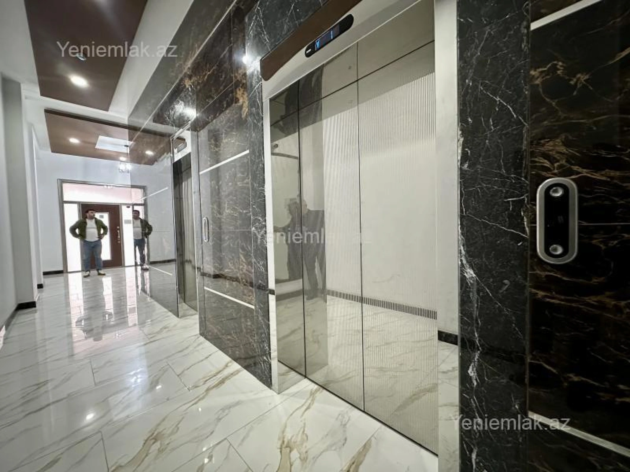 Satılır 3 otaqlı yeni tikili 125 m²