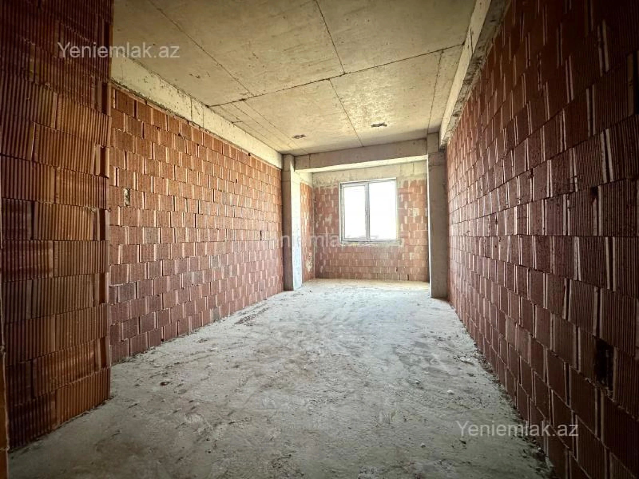 Satılır 3 otaqlı yeni tikili 125 m²