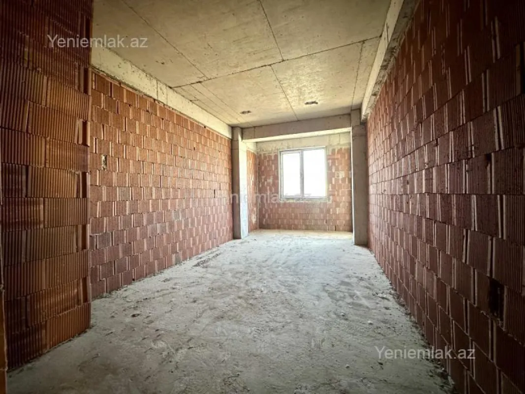 Satılır 3 otaqlı yeni tikili 125 m²